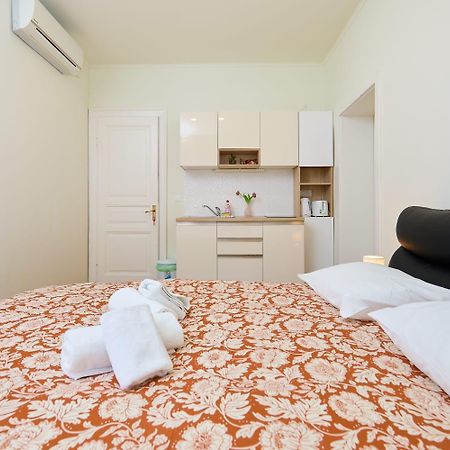 Spacious 4 Bedroom Dubrovnik Apartment Exterior photo